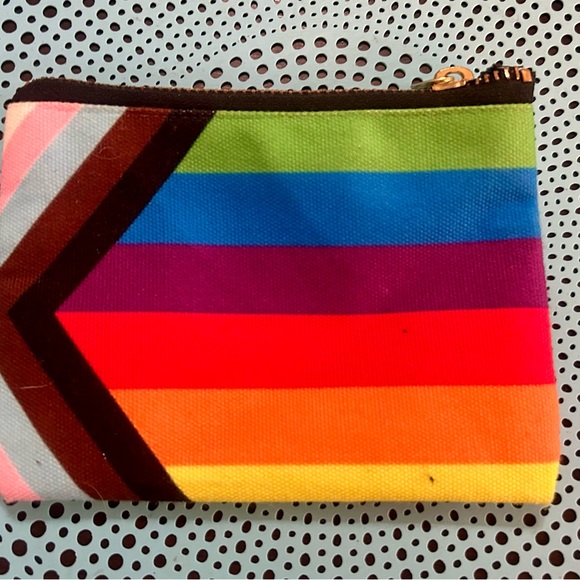 LGBTQ+ Pride coin purse; 5.5" By 4.5 " Pre-Owned - Picture 2 of 7